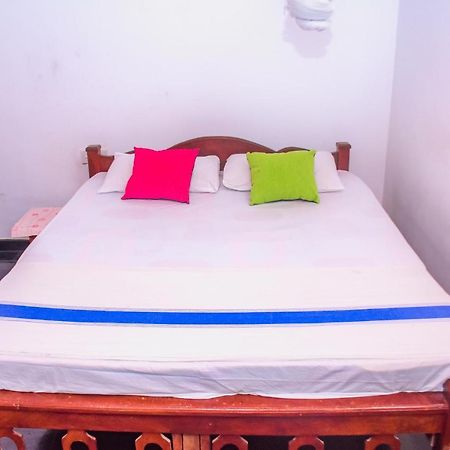 #Bedbox Vandrarhem Dambulla Exteriör bild