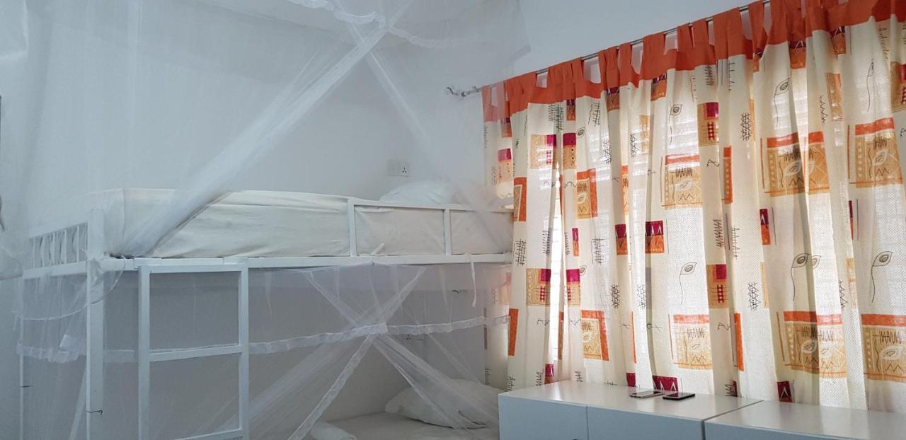 #Bedbox Vandrarhem Dambulla Exteriör bild